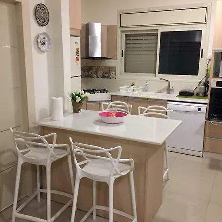 בית מרום Gan HaShomron Exterior photo